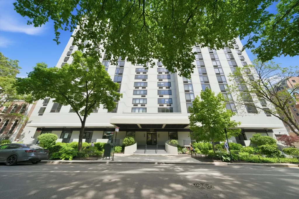 1221 North Dearborn Street Chicago IL 60610