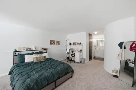 1221 North Dearborn Street Chicago IL 60610