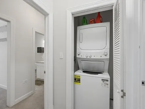 3042 West Diversey Avenue Chicago IL 60647