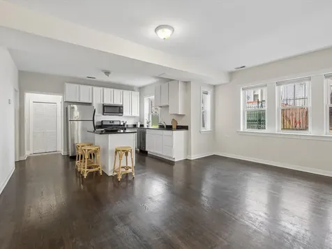 3042 West Diversey Avenue Chicago IL 60647