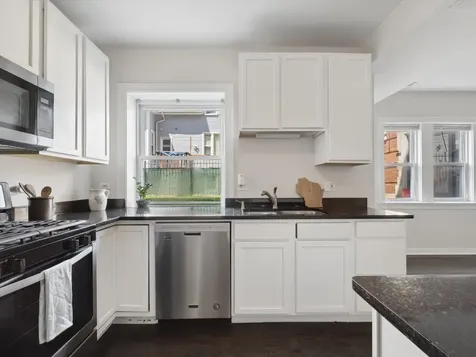 3042 West Diversey Avenue Chicago IL 60647