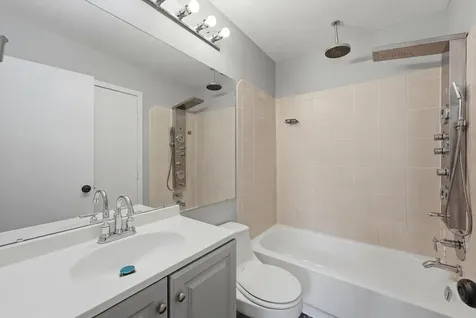 2674 Waterford Court Aurora IL 60502