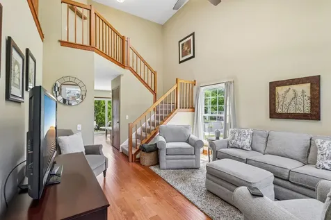 286 Chrisman Drive Streamwood IL 60107