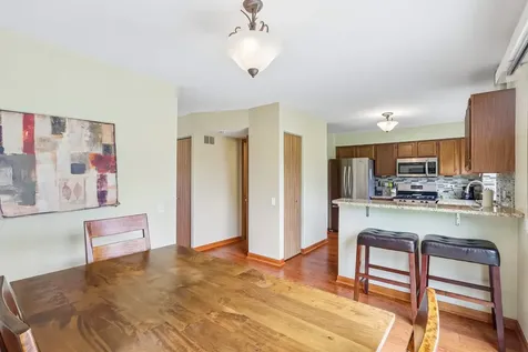 286 Chrisman Drive Streamwood IL 60107