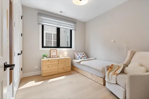 1644 West Diversey Parkway Chicago IL 60614