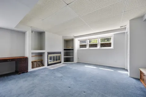 1465 Worden Way Elk Grove Village IL 60007