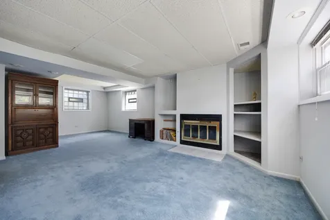 1465 Worden Way Elk Grove Village IL 60007