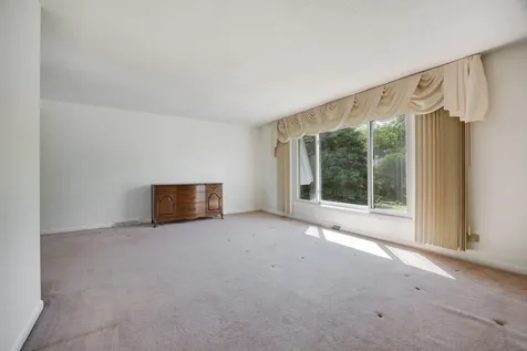 1465 Worden Way Elk Grove Village IL 60007