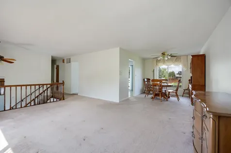1465 Worden Way Elk Grove Village IL 60007