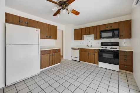 1465 Worden Way Elk Grove Village IL 60007