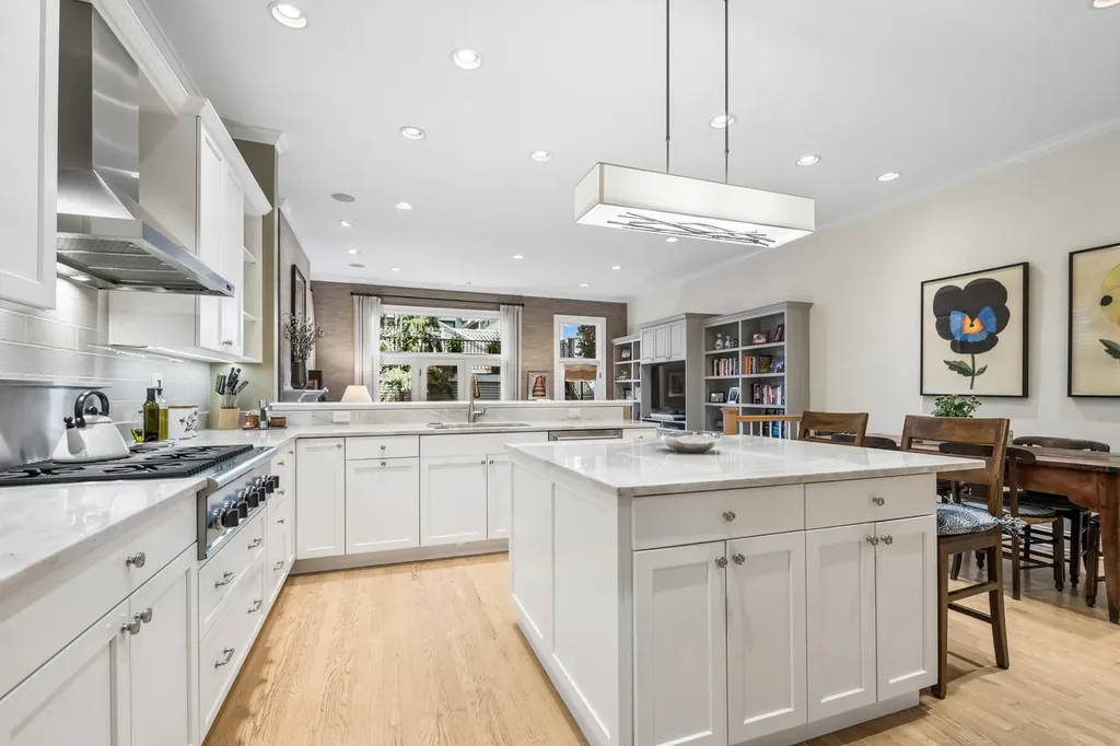 1032 West Montana Street Chicago IL 60614