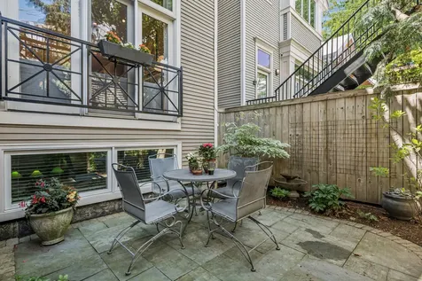 1032 West Montana Street Chicago IL 60614