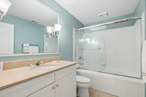 1032 West Montana Street Chicago IL 60614
