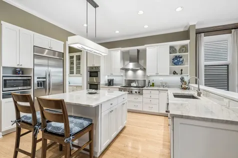 1032 West Montana Street Chicago IL 60614
