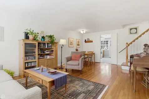 414 Barton Avenue Evanston IL 60202
