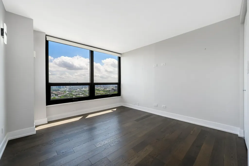 2020 North Lincoln Park West Chicago IL 60614