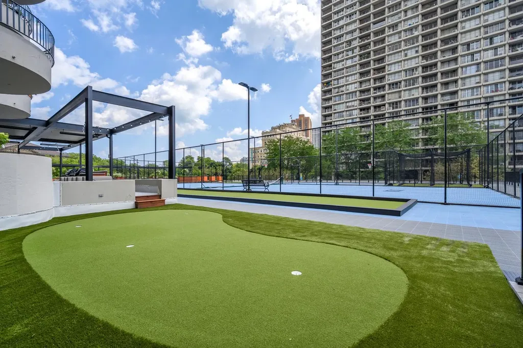 2020 North Lincoln Park West Chicago IL 60614