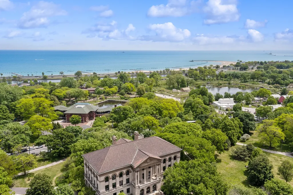 2020 North Lincoln Park West Chicago IL 60614