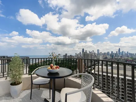 2020 North Lincoln Park West Chicago IL 60614