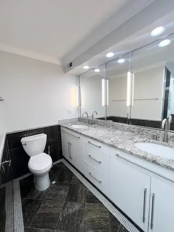 2020 North Lincoln Park West Chicago IL 60614