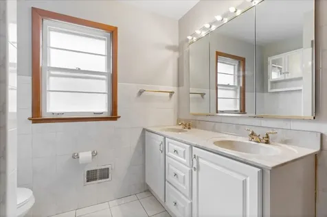 7357 North Crawford Avenue Lincolnwood IL 60712