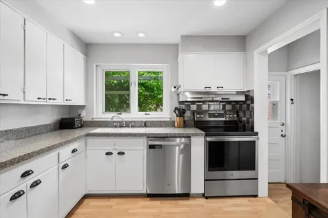 2422 Ridgeway Avenue Evanston IL 60201