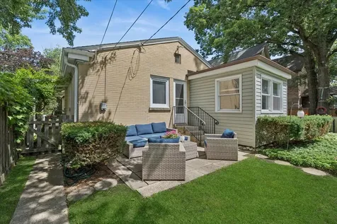 2422 Ridgeway Avenue Evanston IL 60201