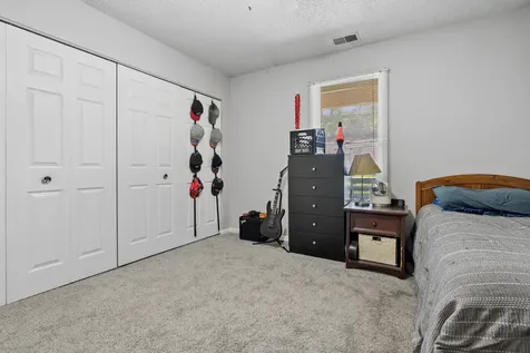 40 West Fern Court Palatine IL 60067