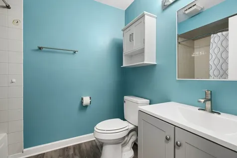 40 West Fern Court Palatine IL 60067