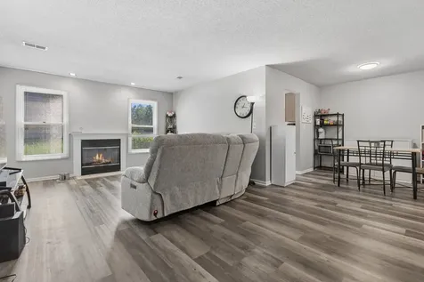 40 West Fern Court Palatine IL 60067