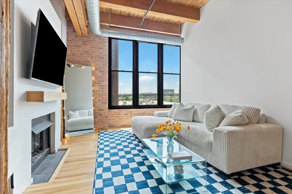 728 West Jackson Boulevard Chicago IL 60661