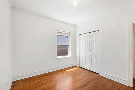 2315 West Waveland Avenue Chicago IL 60618