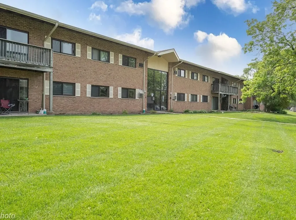 7413 Brookdale Drive Darien IL 60561