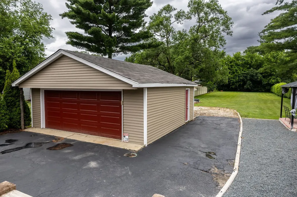 306 North Washington Street Westmont IL 60559