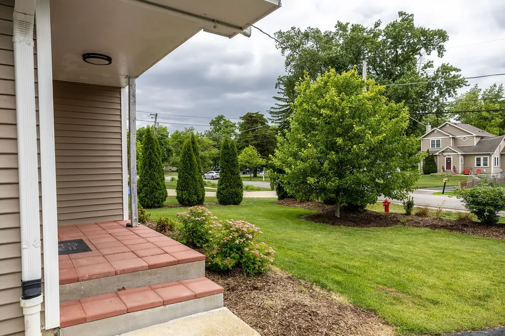 306 North Washington Street Westmont IL 60559