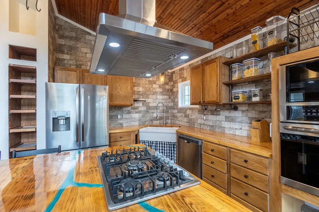 306 North Washington Street Westmont IL 60559