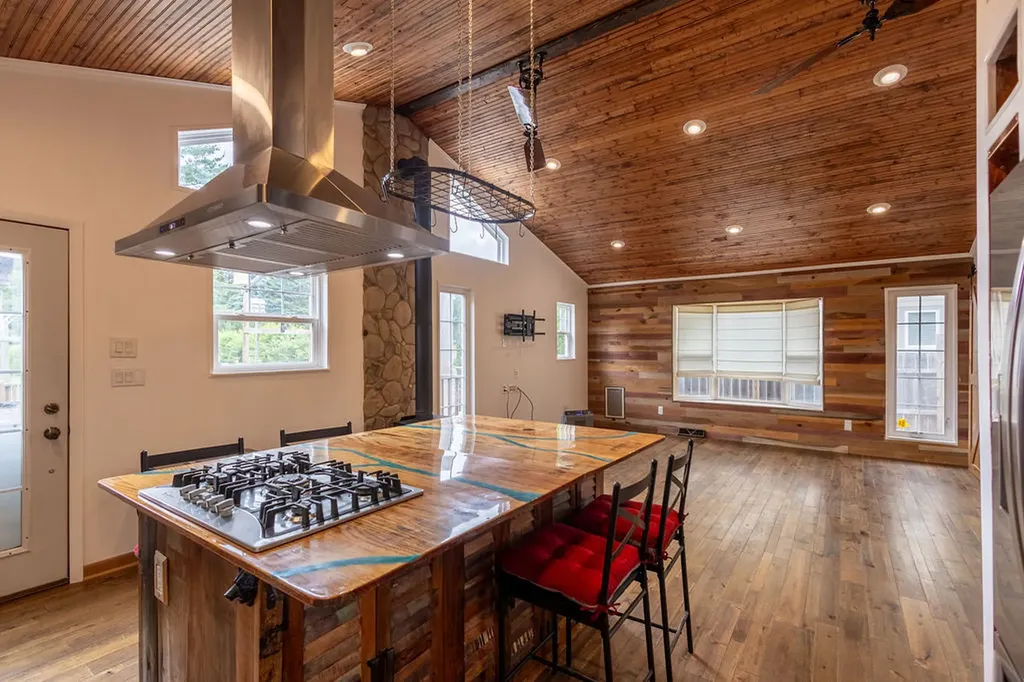 306 North Washington Street Westmont IL 60559
