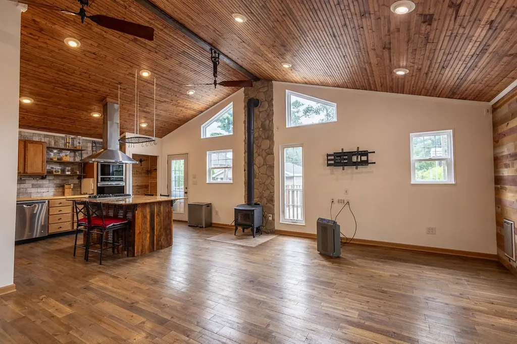 306 North Washington Street Westmont IL 60559