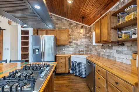 306 North Washington Street Westmont IL 60559