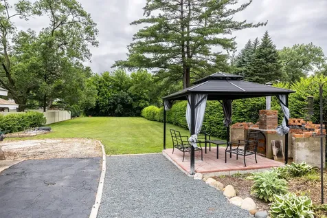 306 North Washington Street Westmont IL 60559