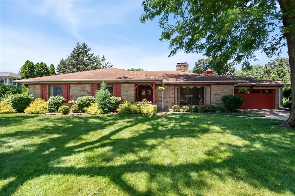 6650 North Lightfoot Avenue Chicago IL 60646