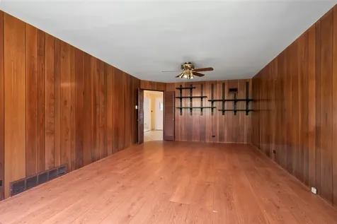 6650 North Lightfoot Avenue Chicago IL 60646