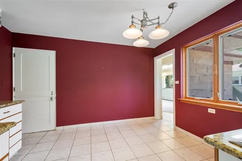 6650 North Lightfoot Avenue Chicago IL 60646