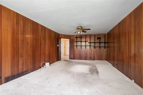 6650 North Lightfoot Avenue Chicago IL 60646