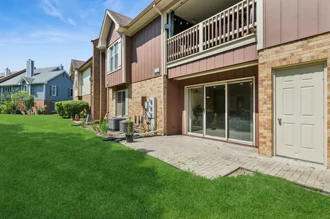 503 Country Lane Des Plaines IL 60016