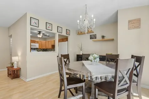 503 Country Lane Des Plaines IL 60016