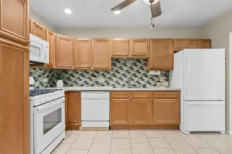 503 Country Lane Des Plaines IL 60016