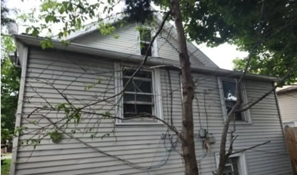 5417 South Sacramento Avenue Chicago IL 60632