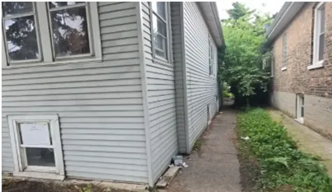 5417 South Sacramento Avenue Chicago IL 60632