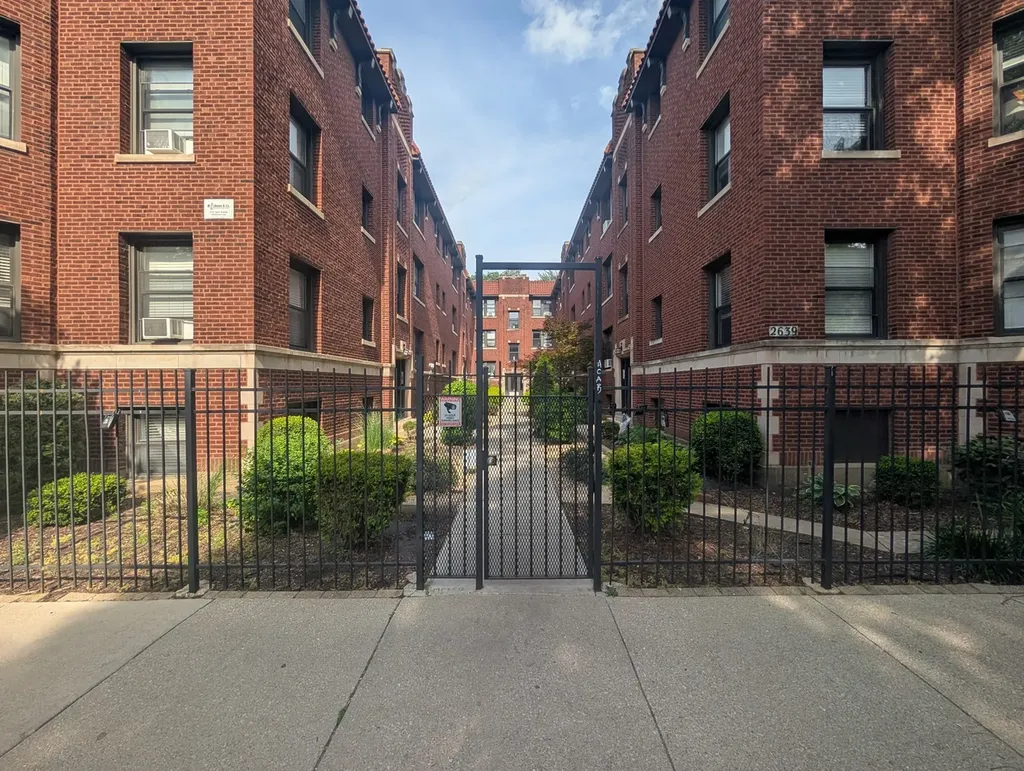 2641 North Spaulding Avenue Chicago IL 60647